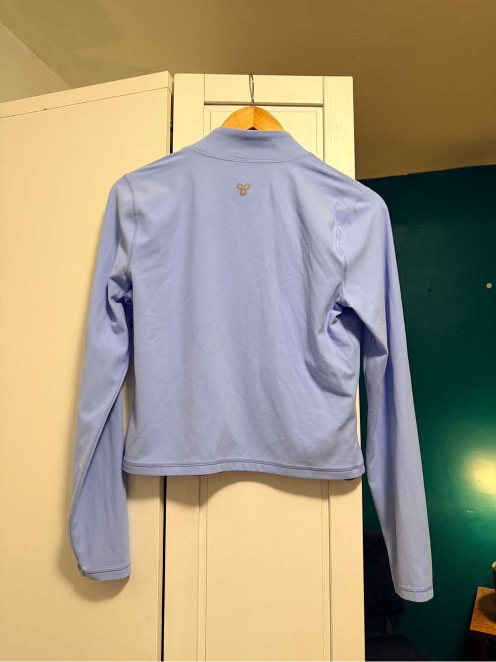 BUTTER Limit Zip-Up Sweat-wicking mockneck zip-up jacket day flower blue Aritzia - Picture 6 of 7